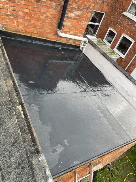 Flat roof in EPDM rubber fitted in Milton Keynes